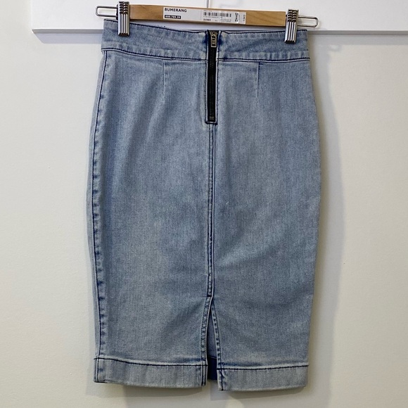 ❌ SOLD ❌ Aritzia Wilfred Free Denim Pencil Skirt (The Casting) - Picture 2 of 2